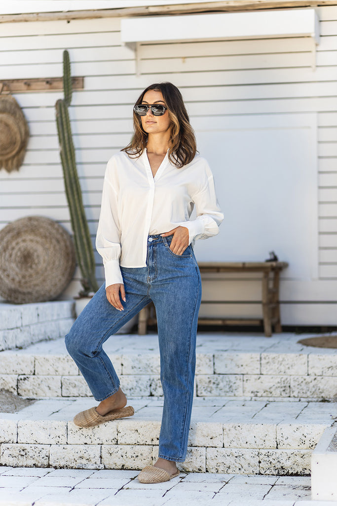 Highwaisted straight leg jeans | LOVLEA Boutique Australia